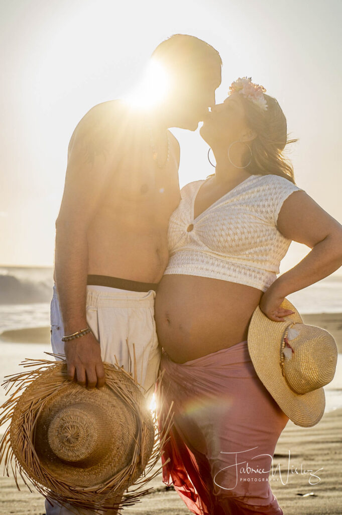 Julie et son homme ont était ravis de leur séance photo grossesse avec Fabrice Wislez photographe à l'île de la Réunion