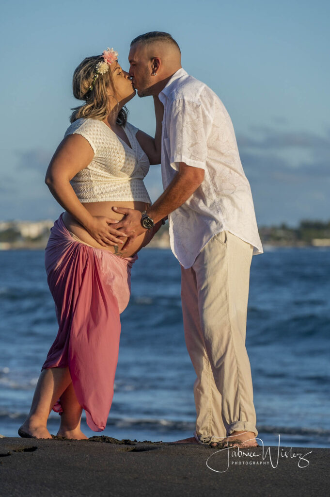 Julie et son homme ont était ravis de leur séance photo grossesse avec Fabrice Wislez photographe à l'île de la Réunion